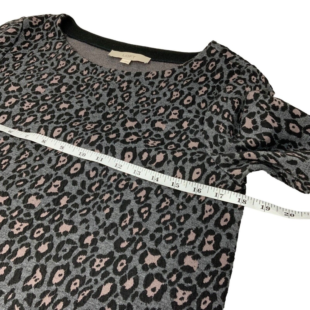 LOFT Womens Small Gray Black Tan Animal Leopard Print Short Sleeve Textured Top - Picture 12 of 13